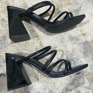 Abound NWOT square heeled sandals